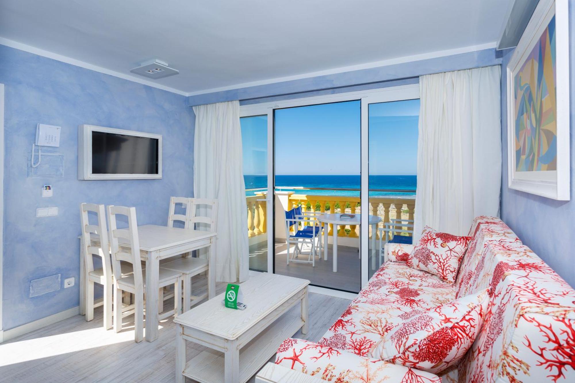 One-Bedroom Apartment Sea View,1272608206:JPEG